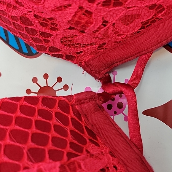 Victoria's Secret Red BOMBSHELL PLUNGE Double Bump Padded Bra - Picture 3 of 10